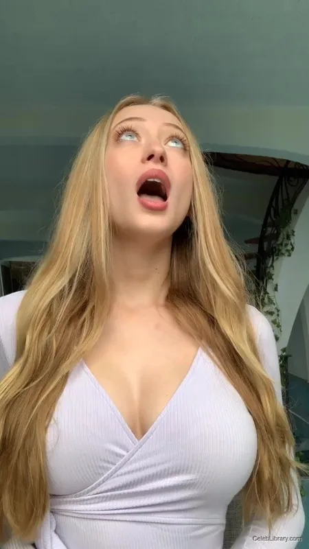 Sophia Diamond photo 1 of 1991