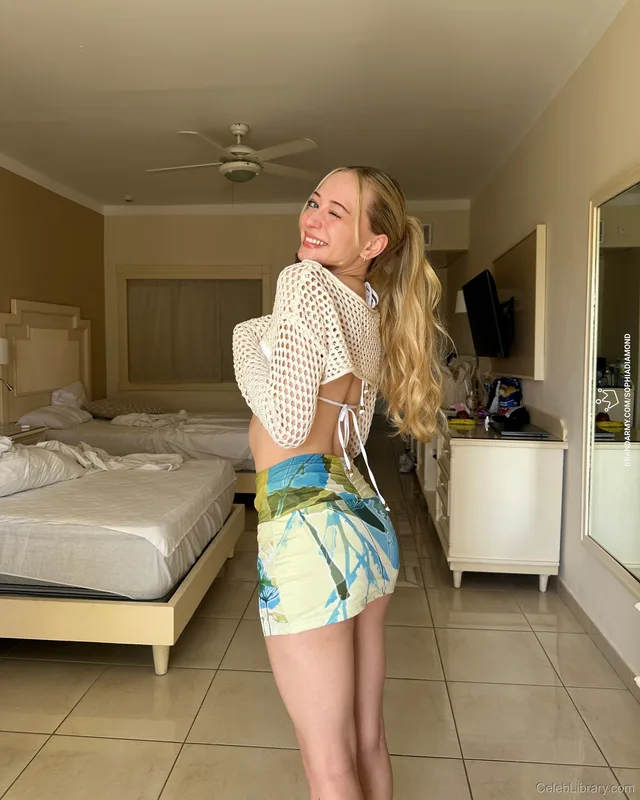 Sophia Diamond photo 3 of 1991