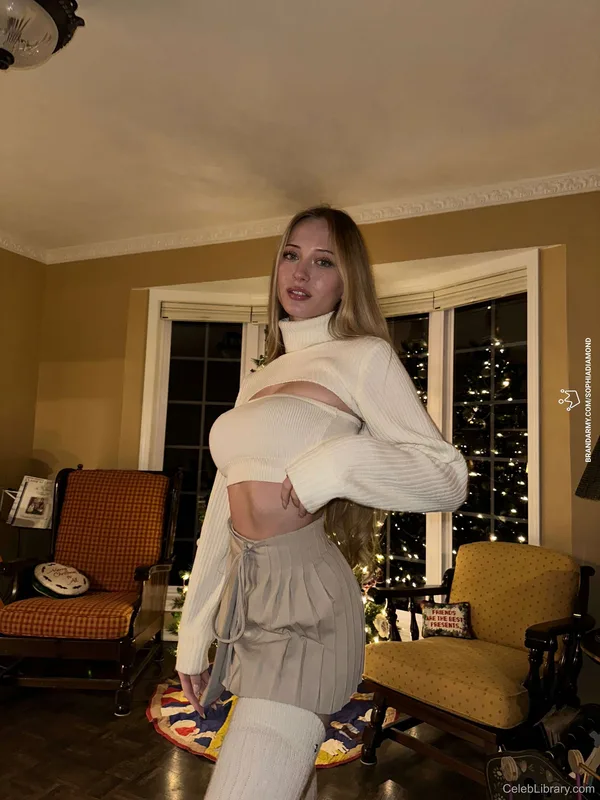 Sophia Diamond photo 15 of 1991
