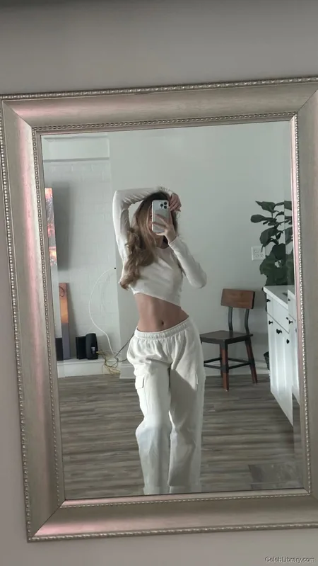Sophia Diamond photo 22 of 1991