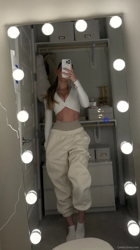 Sophia Diamond photo 4 of 1991