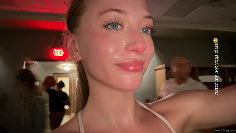 Sophia Diamond photo 17 of 1991