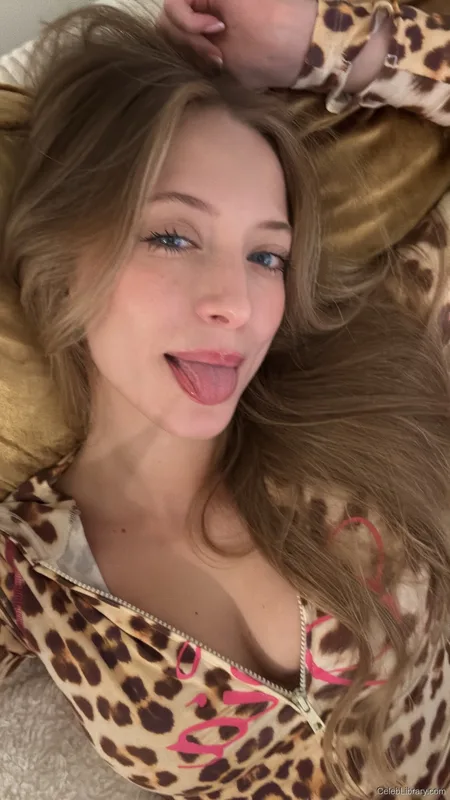 Sophia Diamond photo 20 of 1991