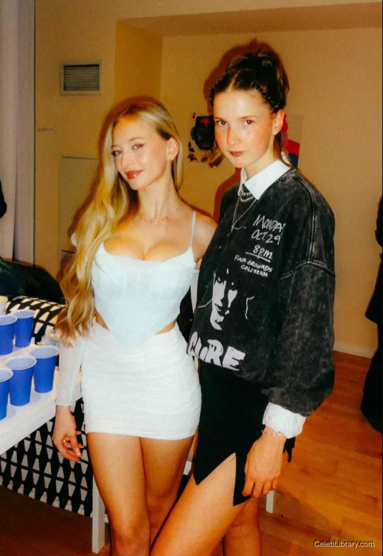 Sophia Diamond photo 12 of 1991