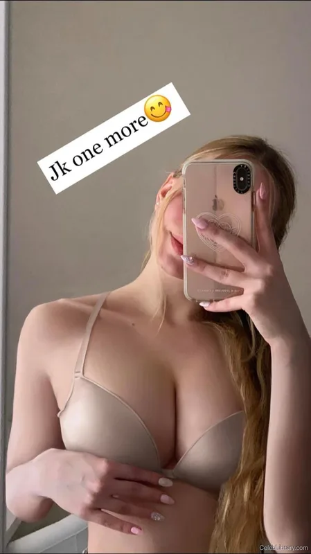 Sophia Diamond photo 14 of 1991