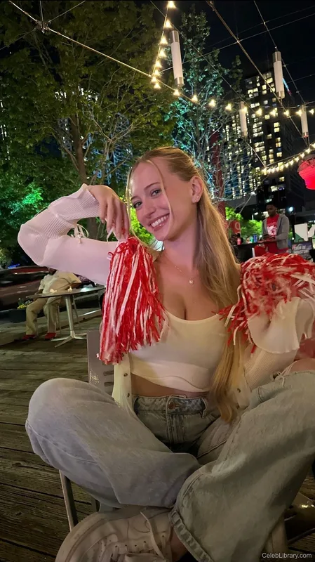 Sophia Diamond photo 20 of 1991
