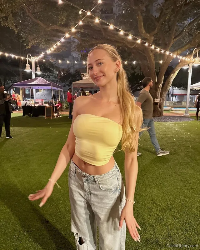 Sophia Diamond photo 3 of 1991