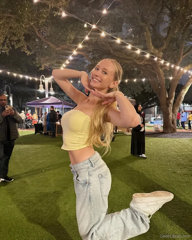 Sophia Diamond photo 4 of 1991
