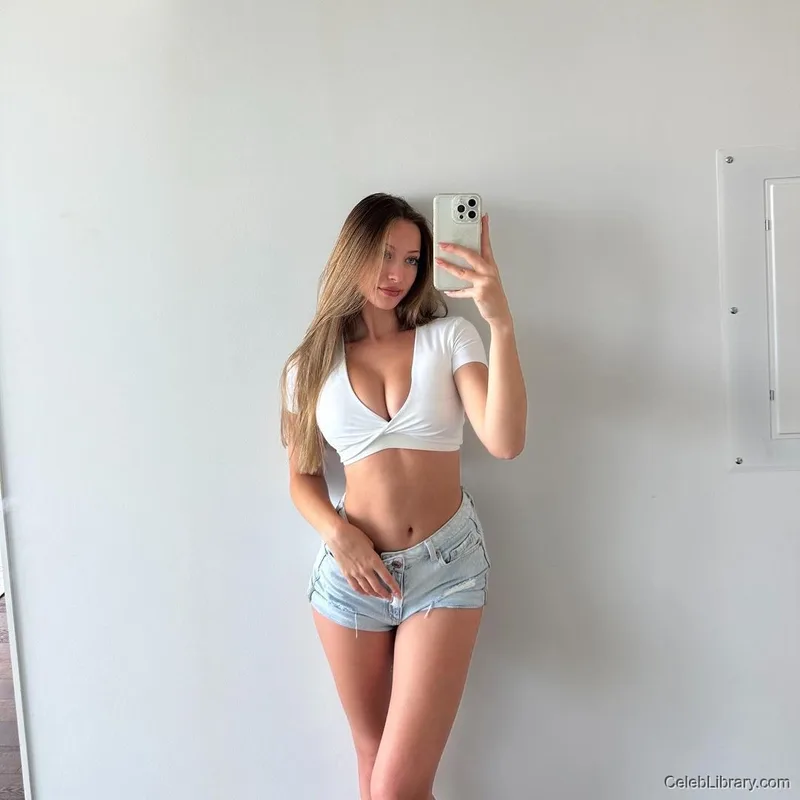 Sophia Diamond photo 19 of 1991