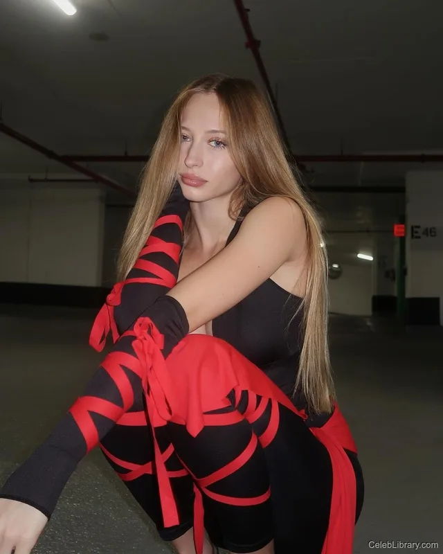 Sophia Diamond photo 3 of 1991