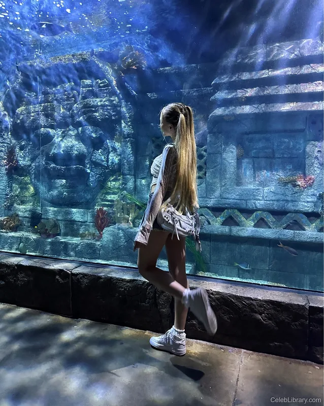 Sophia Diamond photo 4 of 1991