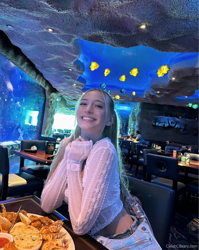 Sophia Diamond photo 5 of 1991