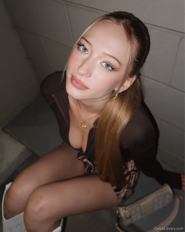 Sophia Diamond photo 11 of 1991