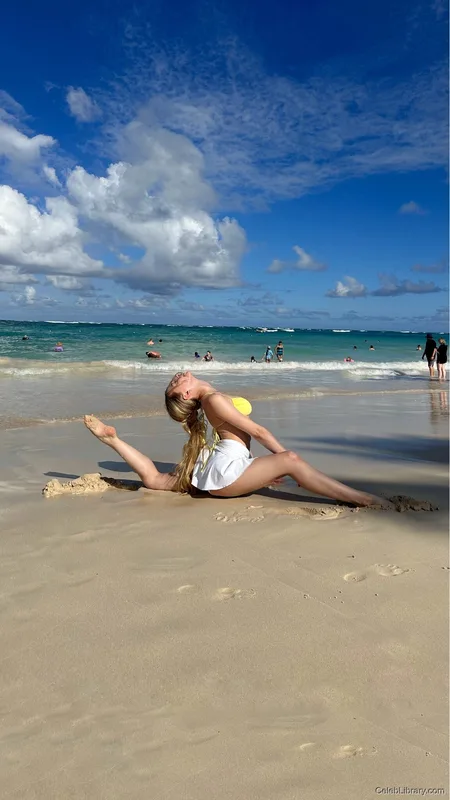 Sophia Diamond photo 23 of 1991