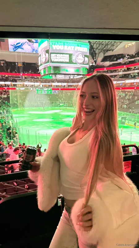 Sophia Diamond photo 15 of 1991