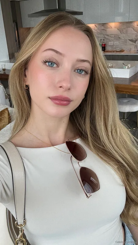 Sophia Diamond photo 21 of 1991