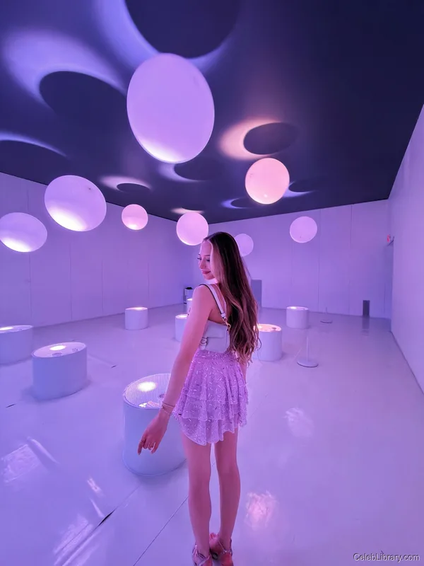 Sophia Diamond photo 6 of 1991