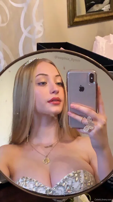 Sophia Diamond photo 16 of 1991