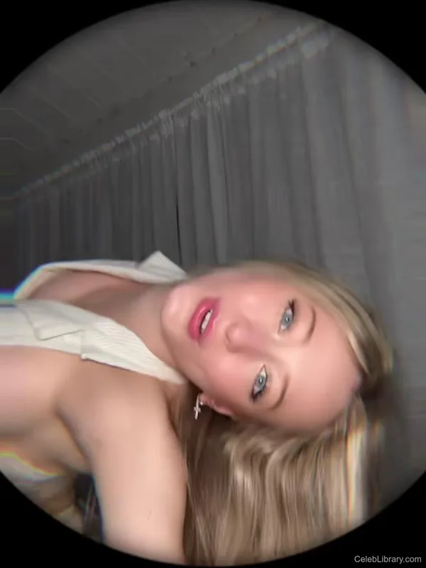 Sophia Diamond photo 20 of 1991
