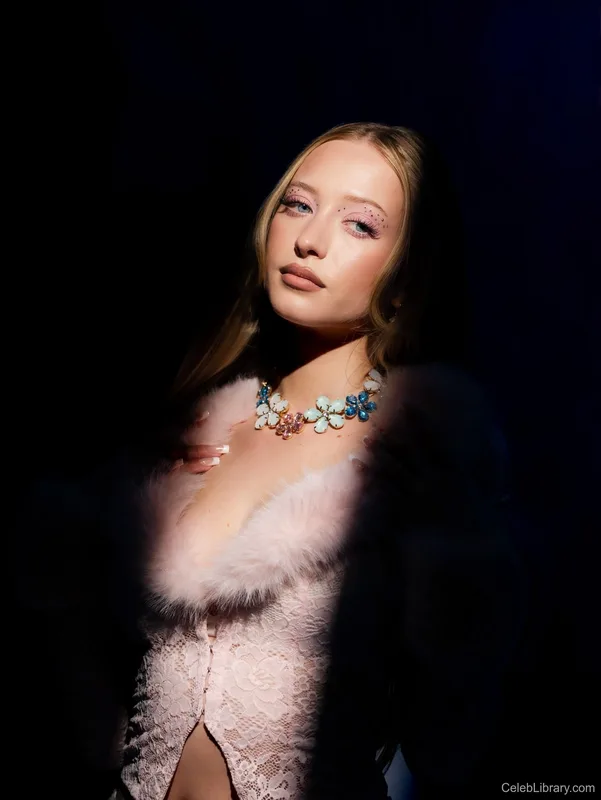 Sophia Diamond photo 6 of 1991