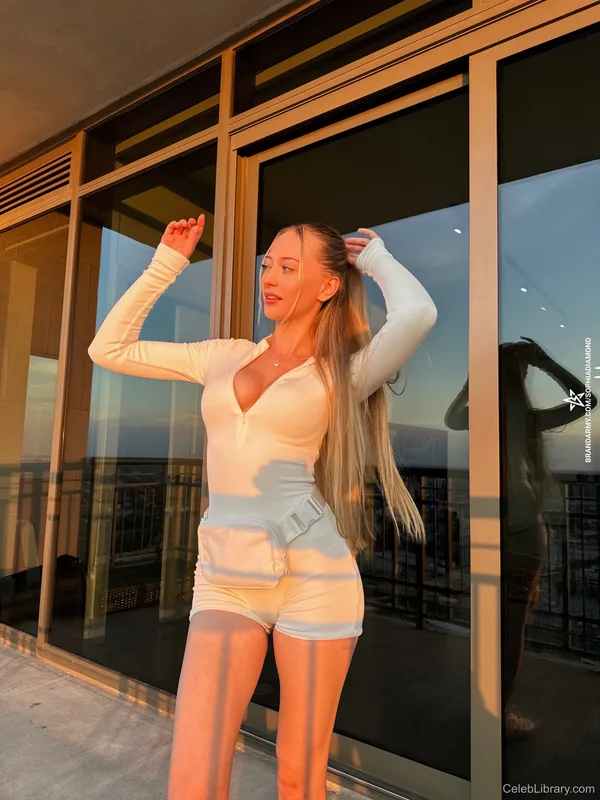 Sophia Diamond photo 1 of 1991