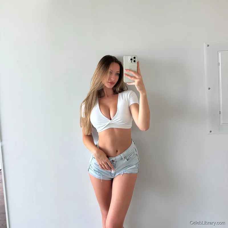 Sophia Diamond photo 4 of 1991
