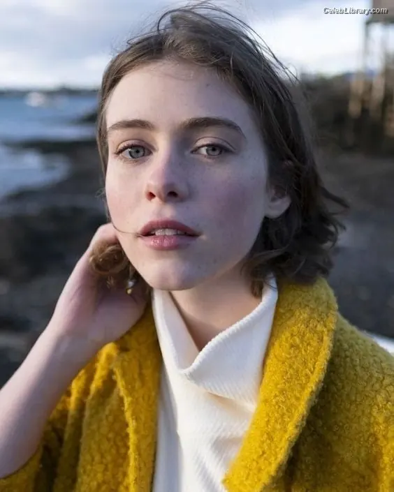 Sophia Lillis photo 2 of 127