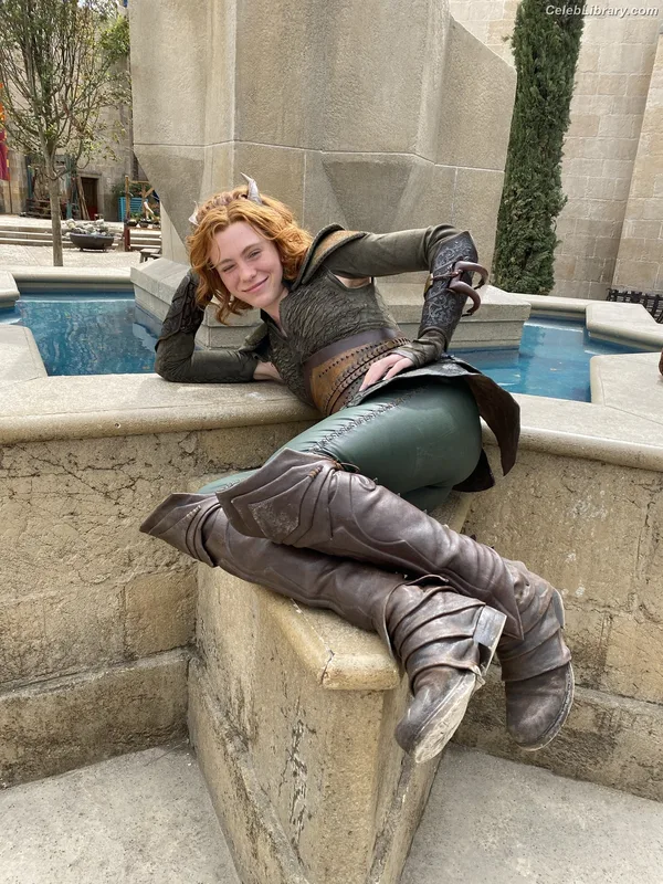 Sophia Lillis photo 3 of 128