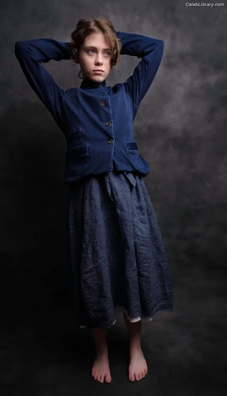 Sophia Lillis photo 5 of 128