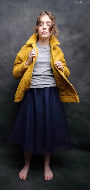 Sophia Lillis photo 6 of 128