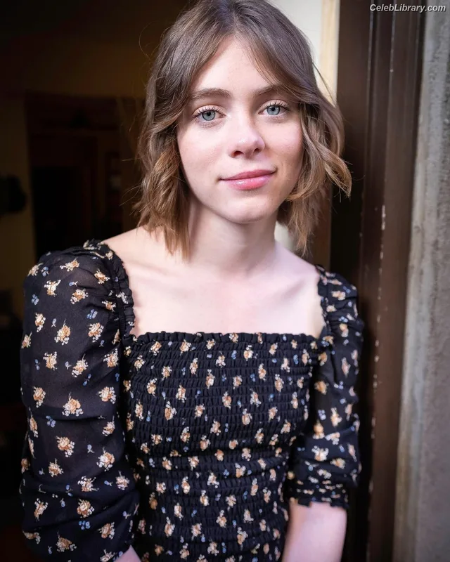 Sophia Lillis photo 13 of 128