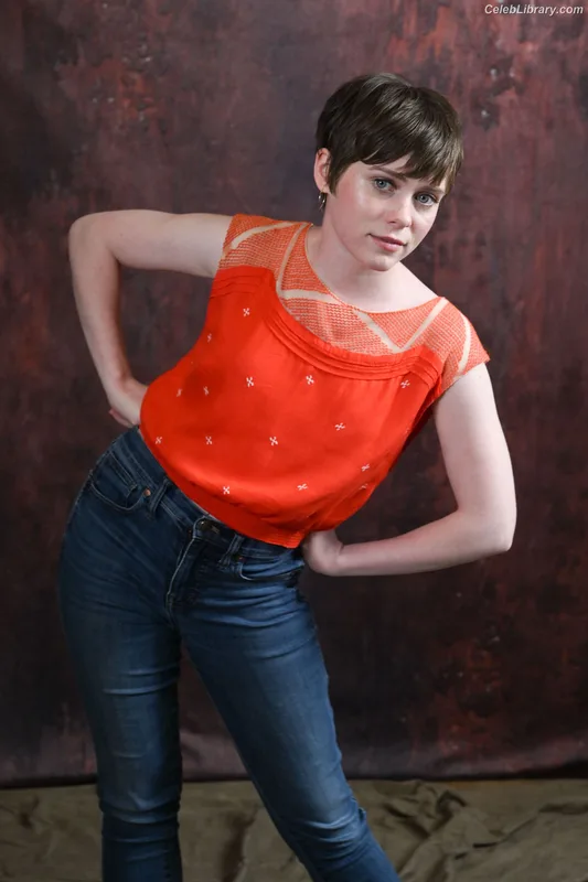 Sophia Lillis photo 16 of 128
