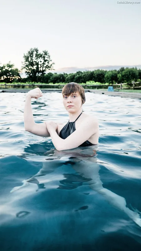 Sophia Lillis photo 2 of 128