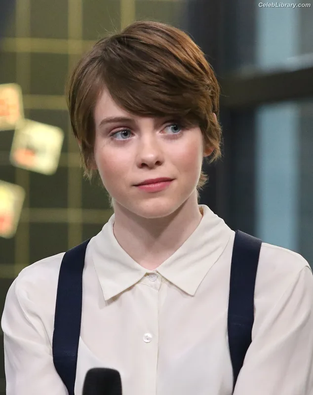 Sophia Lillis photo 11 of 128