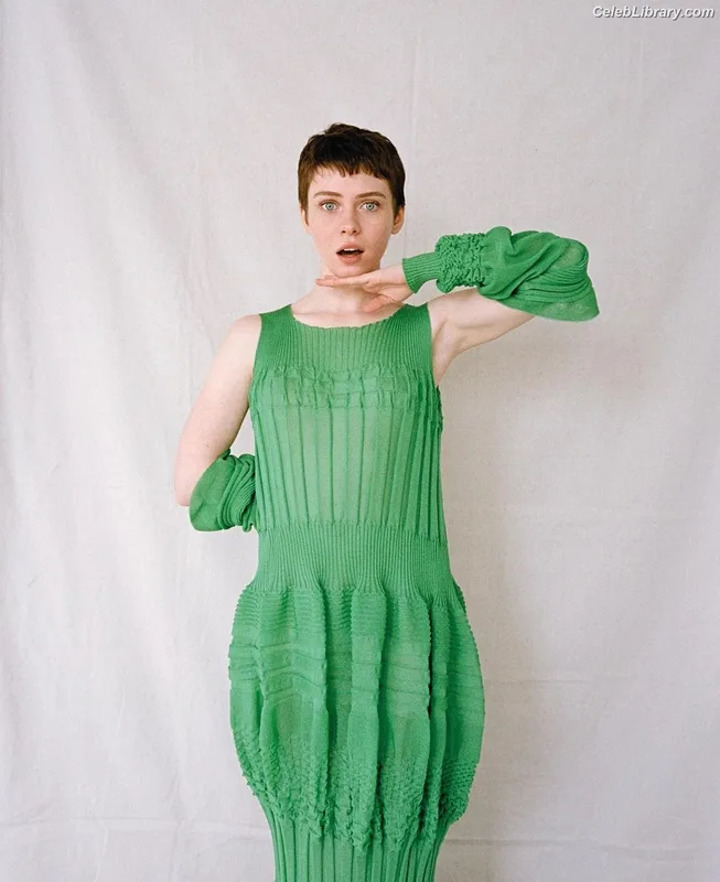 Sophia Lillis photo 18 of 128