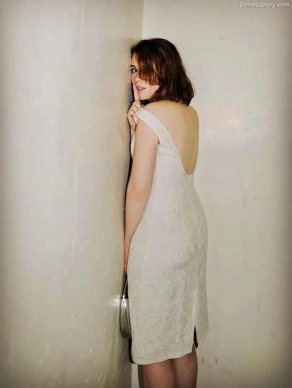 Sophia Lillis photo 9 of 128