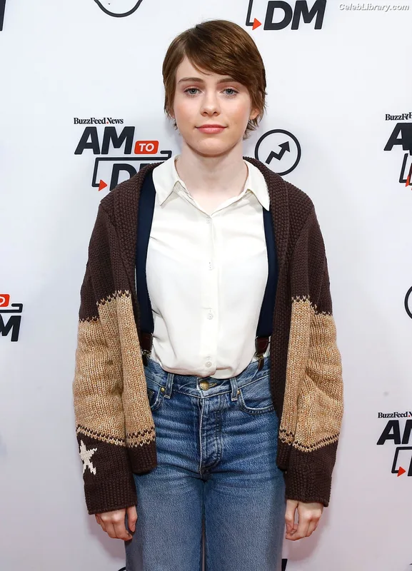 Sophia Lillis photo 20 of 128