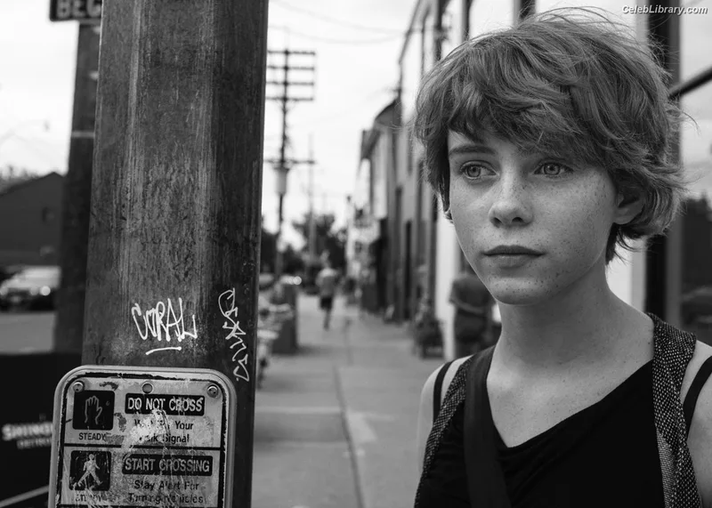 Sophia Lillis photo 20 of 128