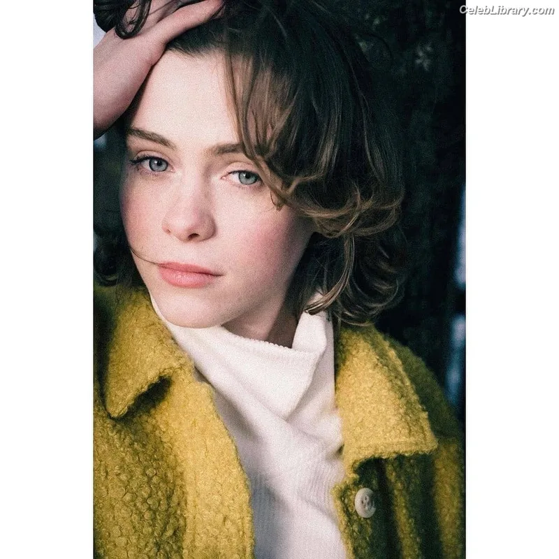 Sophia Lillis photo 4 of 128