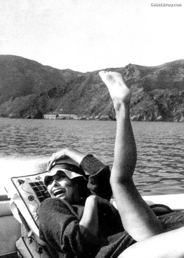 Sophia Loren photo 6 of 79