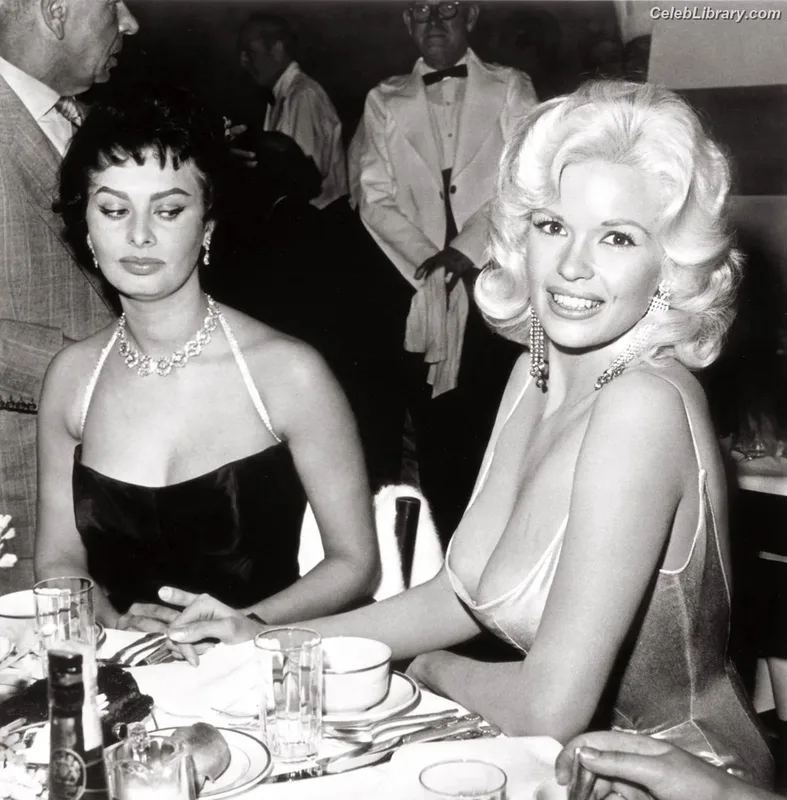 Sophia Loren photo 12 of 80