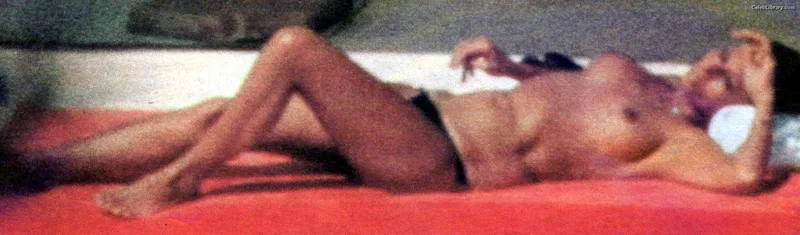 Sophia Loren photo 12 of 80