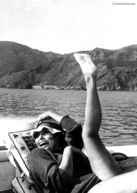 Sophia Loren photo 6 of 80