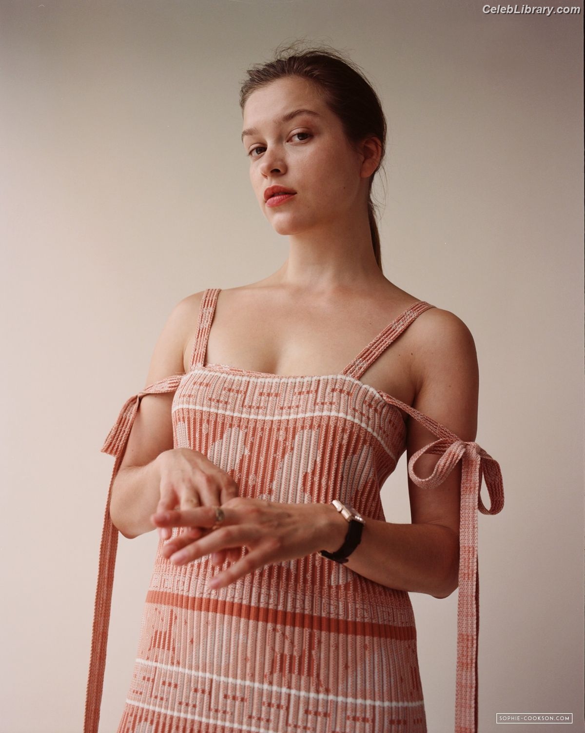 Sophie Cookson photo 5 of 9