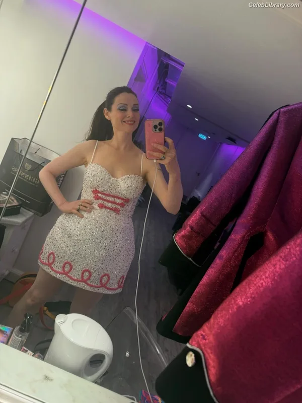 Sophie Ellis-Bextor photo 17 of 52