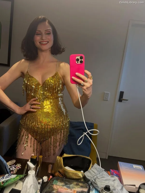 Sophie Ellis-Bextor photo 12 of 52