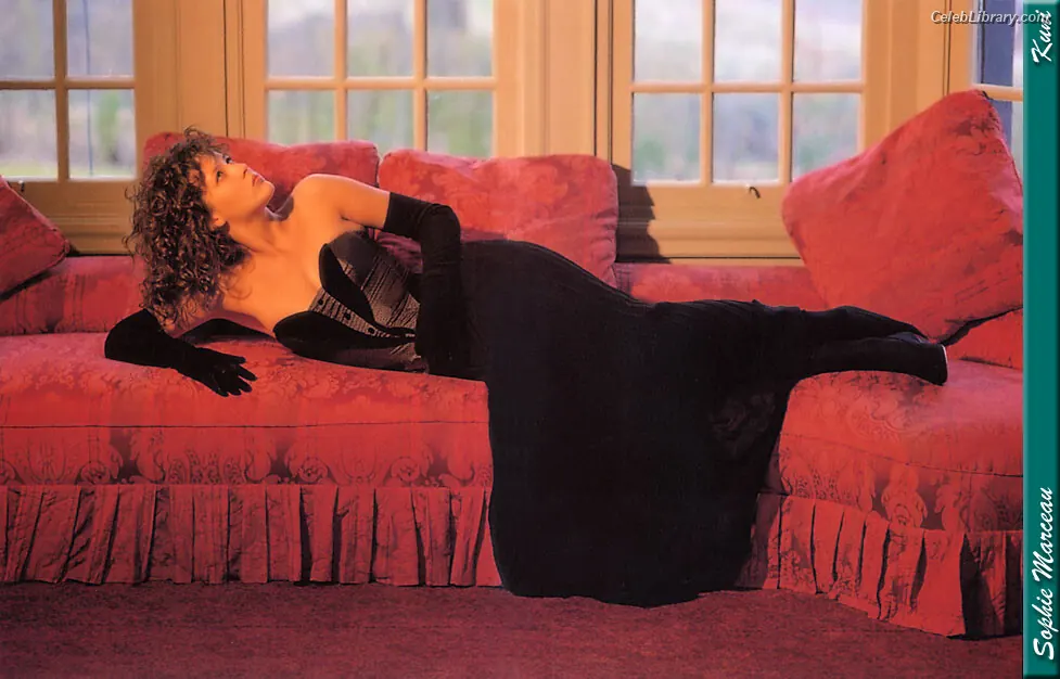 Sophie Marceau photo 15 of 222