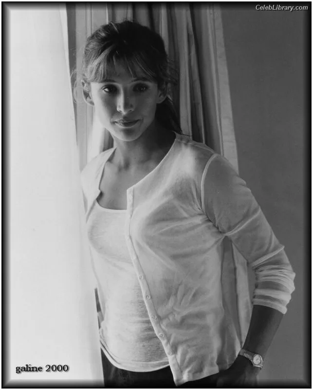 Sophie Marceau photo 16 of 223