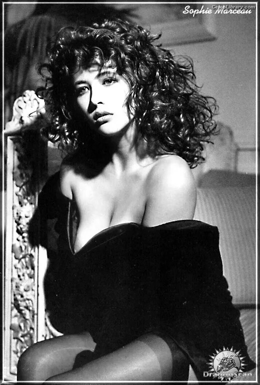 Sophie Marceau photo 20 of 223