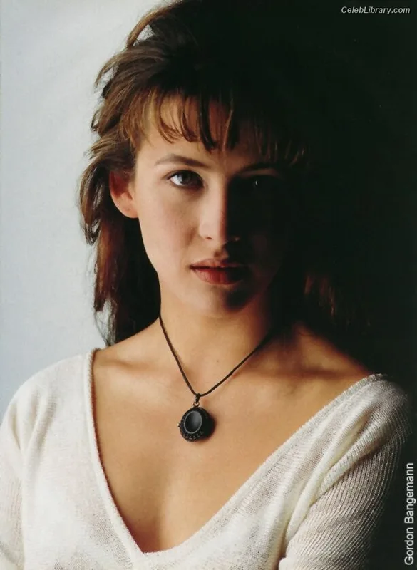 Sophie Marceau photo 22 of 223